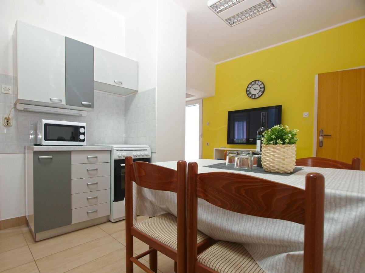 Apartments Biskupije 810 Medulin Luaran gambar