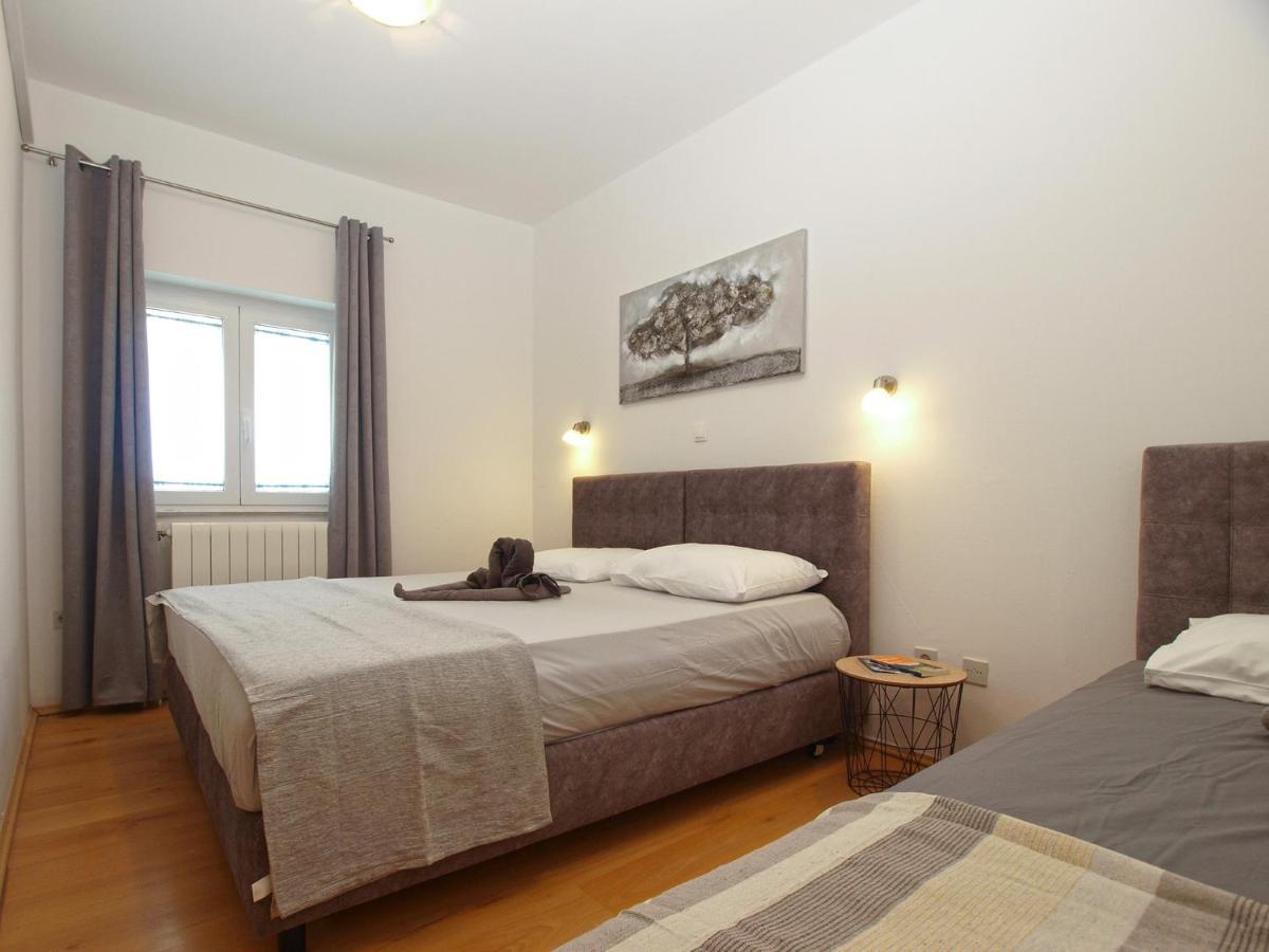Apartments Biskupije 810 Medulin Luaran gambar