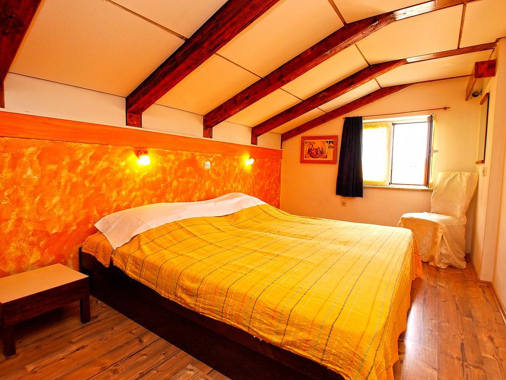 Apartments Biskupije 810 Medulin Luaran gambar